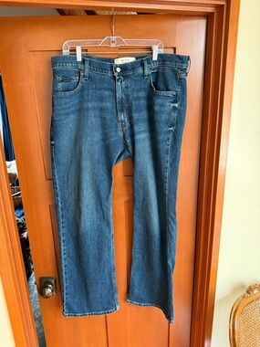 Hollister Men's Dark Blue Bootcut Jeans